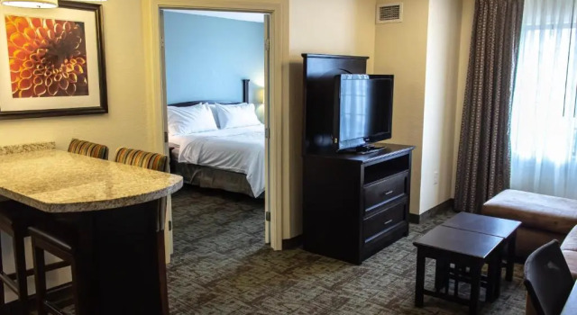 Двухместный люкс Staybridge Suites Minot by IHG