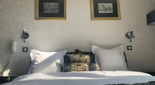Двухместный номер Standard с балконом Hôtel Beausoleil