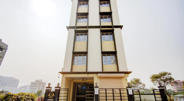 Capital O 78595 Sanjeevaa Hotel