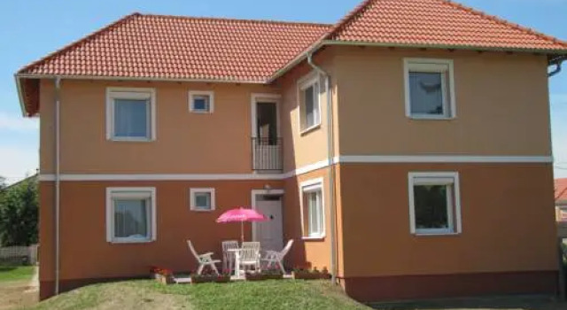 Beauty Med Apartman, Забронировать Апартаменты/квартира Отели в центре Шарвар, в центре
