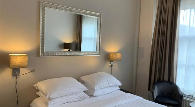Двухместный номер Comfort с видом на канал Grand Canal Boutique Hotel Delft