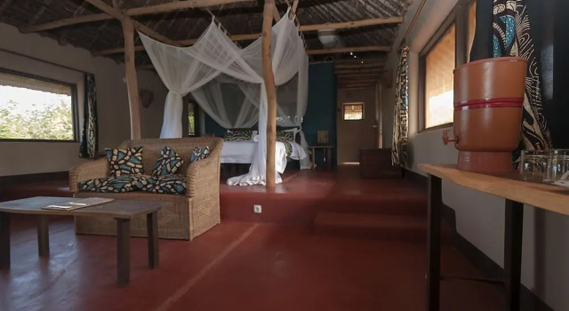 Dreier Hütte mit Balkon Nuarro