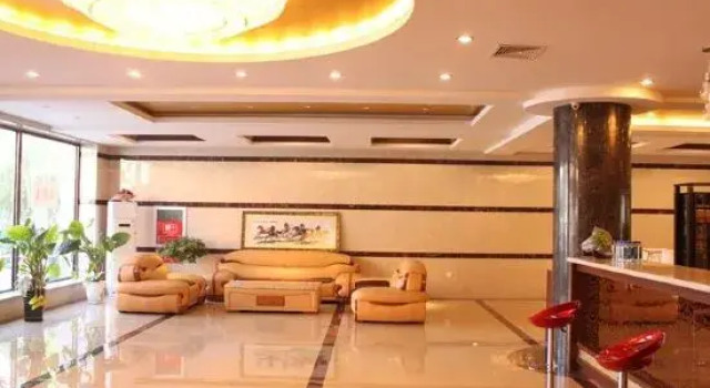 Wolong Hotel, Varaa Hotelli Hotellit Heilongjiang pysäköinnillä, Pysäköinti