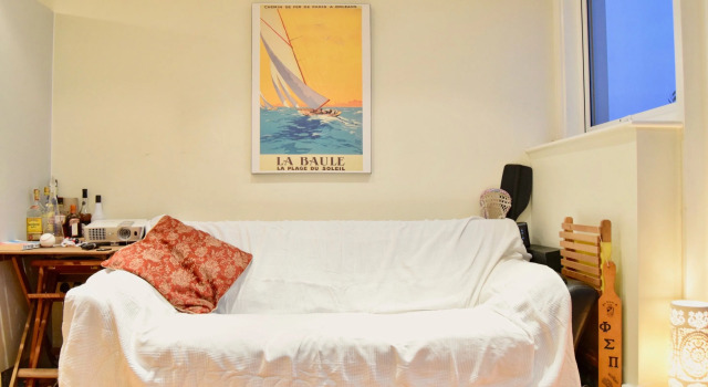 1 Bedroom Flat With Balcony & Canal Views