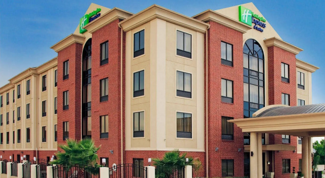 Holiday Inn Express Hotel & Suites La Porte, Book Hotel La Porte Houston