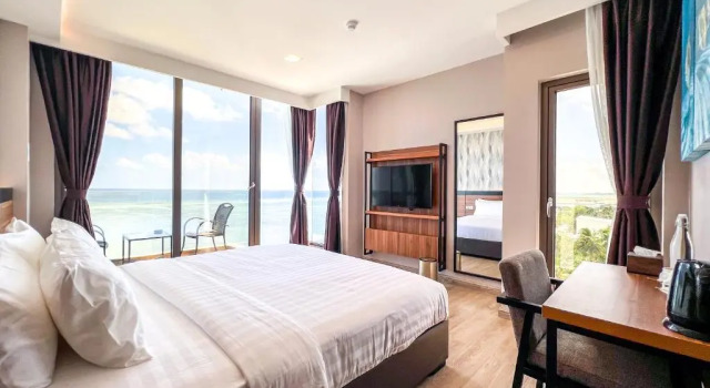 Отель Triton Prestige Seaview and Spa