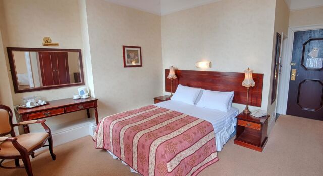 The Queens Hotel