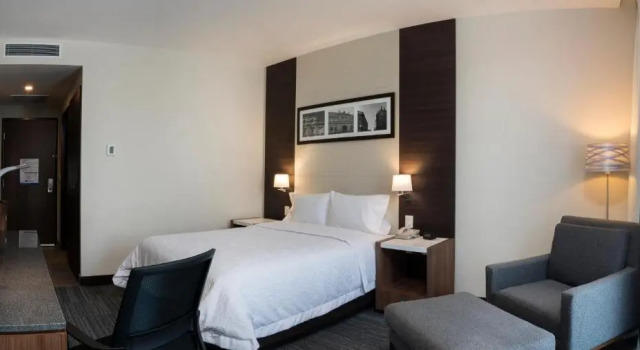 Двухместный номер Standard с видом на озеро Hampton Inn By Hilton San Luis Potosi