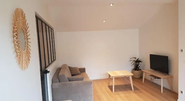 Апартаменты Appartement + terrasse à 5 mn de Carcassonne