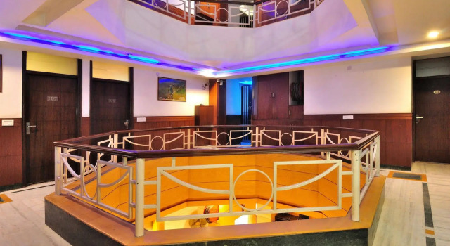 Check In Room Main Bazar
