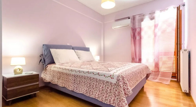 Leo - Unique Glyfada Apartment, Забронировать Апартаменты/квартира Глифада Афины