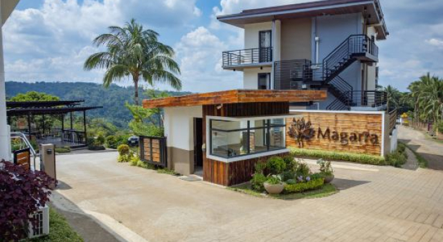 Magarra Hotel, Rezerwuj Hotel Hotele 5-gwiazdkowe w Orani, 5*