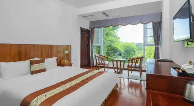 Suite familiare con vista sull'alba Yindingfeng Hotel