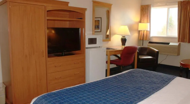 Номер Standard Broadway Inn Conference Center