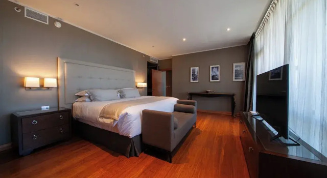 Полулюкс Hotel Parada Linares