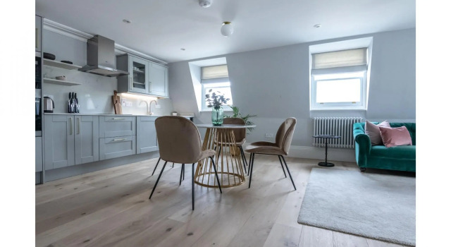 Royal Kensington Penthouse IX- 3 bed, Забронировать Отель Отели Лондона 3 звезды, рядом с Здание «Мишлен Хауз», 3*