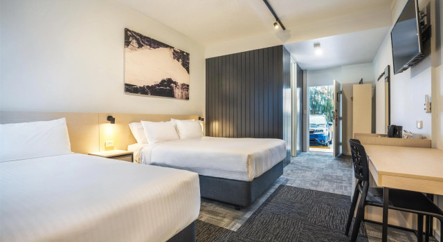 Студия Nightcap at Keysborough Hotel