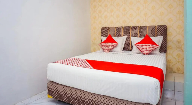 Номер Standard Hotel O Jalan Jenderal Sudirman Near Imam Bonjol Square Formerly Nelvi Guest House