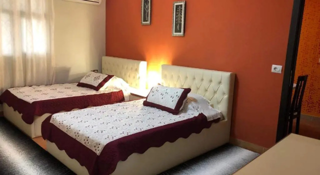 Modern Apartment by Ceni, Elbasan, Prenota Appartamento Hotel economici a Elbasan