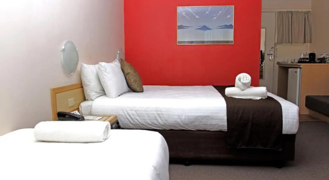 Семейный номер Standard Hospitality Carnarvon, SureStay Collection by Best Western