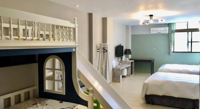 Семейный номер Standard Sun Moon Lake Loft Inn