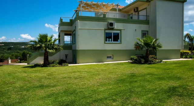 Villa Dimokratia