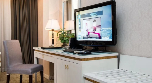 New Plum Garden Seasons Hotel, Забронировать Отель Отели Шэньчжэнь 3 звезды, 3*