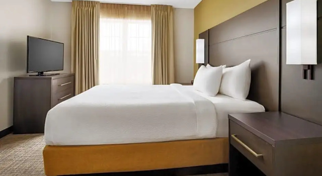 Четырёхместный люкс с 2 комнатами Residence Inn Hartford Rocky Hill