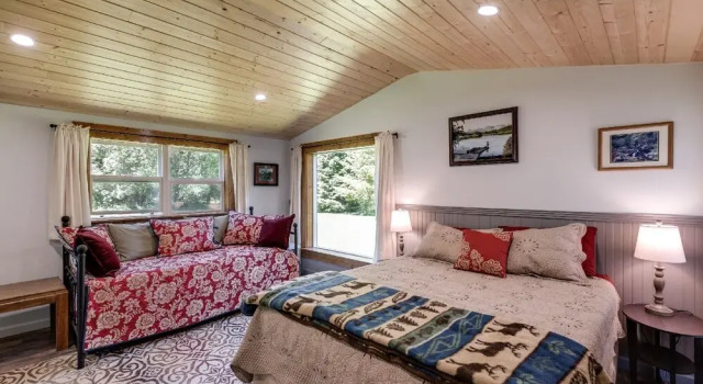 Making Lasting Memories While Enjoying This Unique Glamping Experience!, Varaa Leirintäalue Maple Falls 