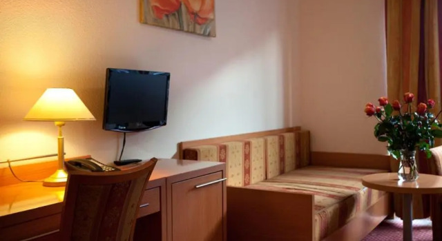 Трёхместный номер Standard Hotel Orion Berlin