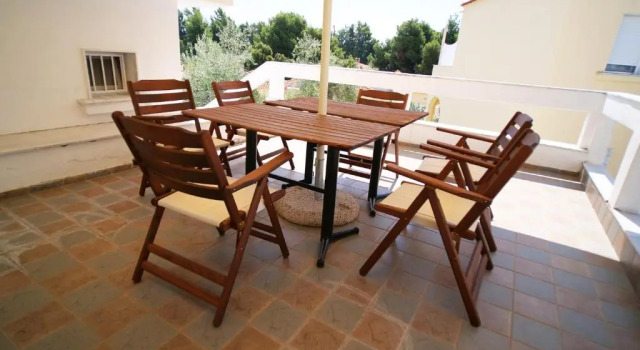 Коттедж с 3 комнатами Sithonia Lodge