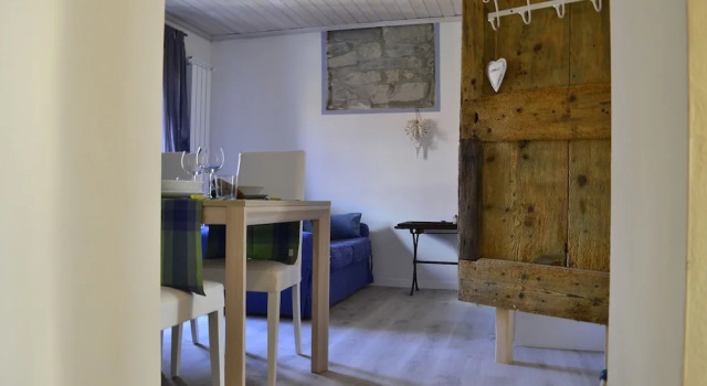 Двухместные апартаменты с балконом и с видом на город Home Love Home