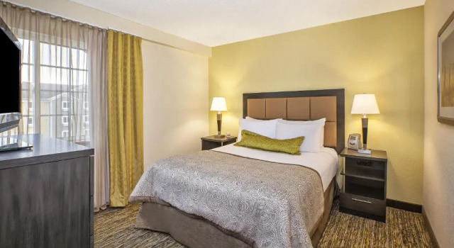 Двухместная студия Candlewood Suites Indianapolis Northeast by IHG
