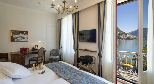 Двухместный номер Standard с балконом и с видом на озеро International au Lac Historic Lakeside Hotel