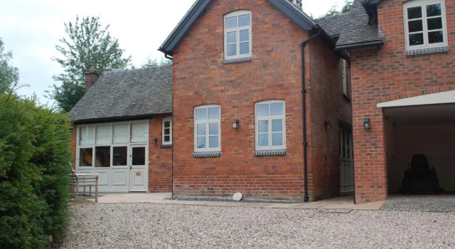 Коттедж Woodleighton Cottages