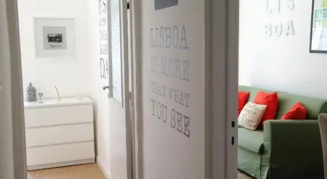 Lisbon Apartment Bairro Alto - Bica 3, Забронировать Апартаменты/квартира Отели Лиссабона с парковкой, рядом с Money Museum, Парковка