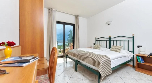 Hotel Rosemarie, Забронировать Отель Отели в центре Лимоне-суль-Гарды, в центре