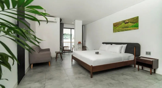 Студия DOMA by HSuites Hotel & Apartment