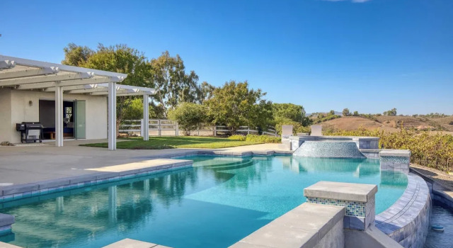 Summit Ranch by Avantstay Infinity Pool + Views, Buchen Sie Ferienhaus Temecula Kalifornien