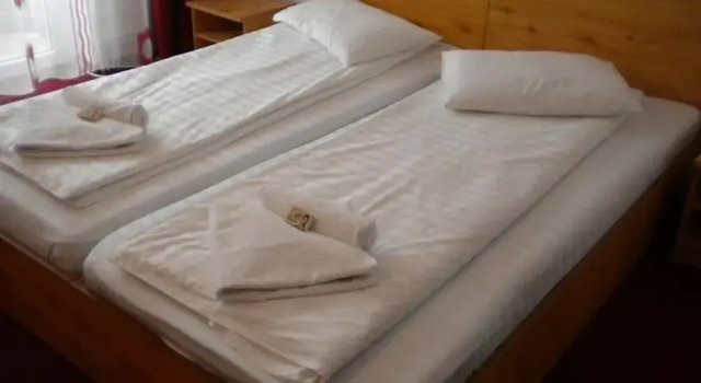 Cabana Pegas, Varaa Hotelli Lupeni 