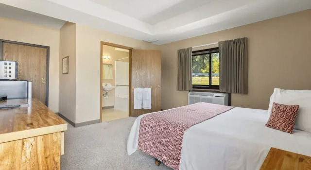 Commander Motel, Varaa Motelli Hotellit Minnesota pysäköinnillä, Pysäköinti