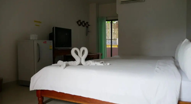 Трёхместный номер Standard с балконом Dalha Renovtel Hotel