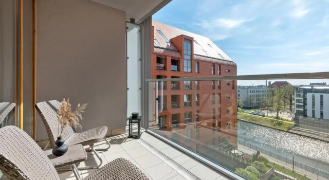 Семейный люкс Aura - Riverside & Parking by Downtown Apartments