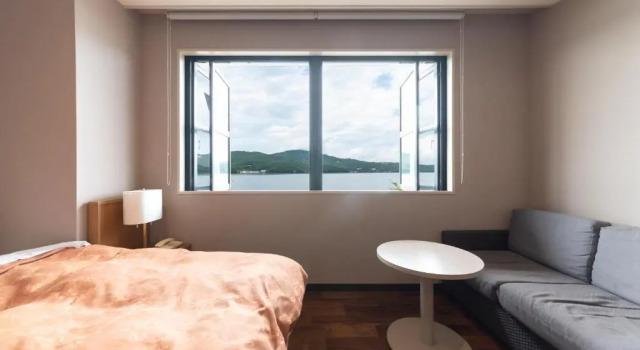Двухместный номер Standard с видом на озеро Mt Fuji View and Private Sauna Ryokan Shizuku しずく