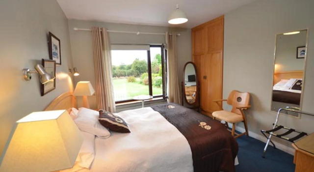 Gorman's B&B, Book Bed and Breakfast Hotels in Kerry with Parking, Parking