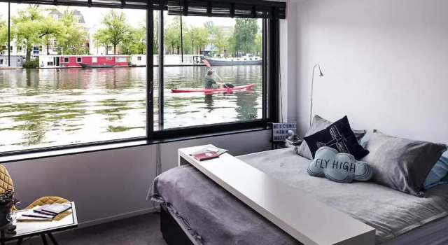 Houseboat Amsterdam - Room with a view, Забронировать Отель Отели Норда 3 звезды, 3*