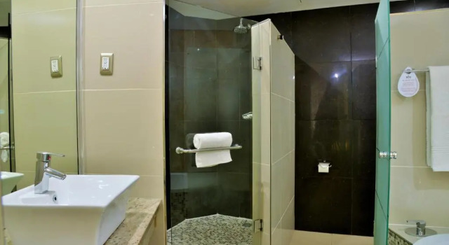 Одноместный люкс BON Hotel Waterfront Richards Bay