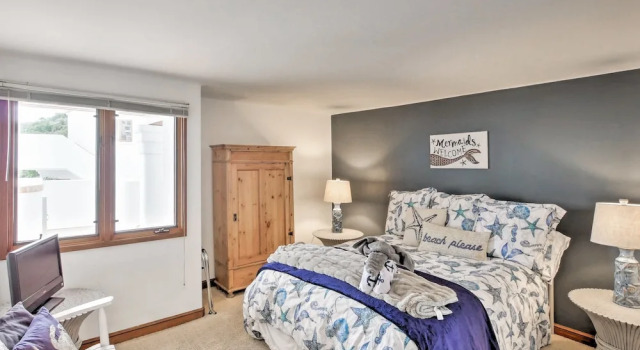 Ocean-view Hamilton Cove Oasis: Pool, Tennis & Gym 2 Bedroom Villa