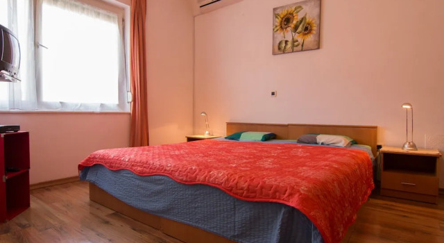 Apartments Nada 354, Rezerwuj Apartament Hotele w Valbandon z basenem, Basen
