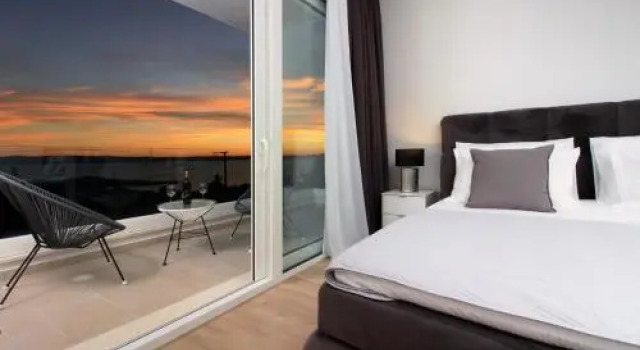 Villa Mila, Rezerwuj Willa Hotele w Split-Dalmatia County z parkingiem, Parking